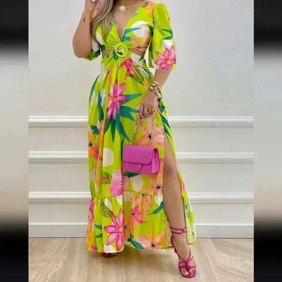 Dresses & Skirts - Women's Casual & Holiday Good Vibes Waist-Revealing & Slit Long Dress